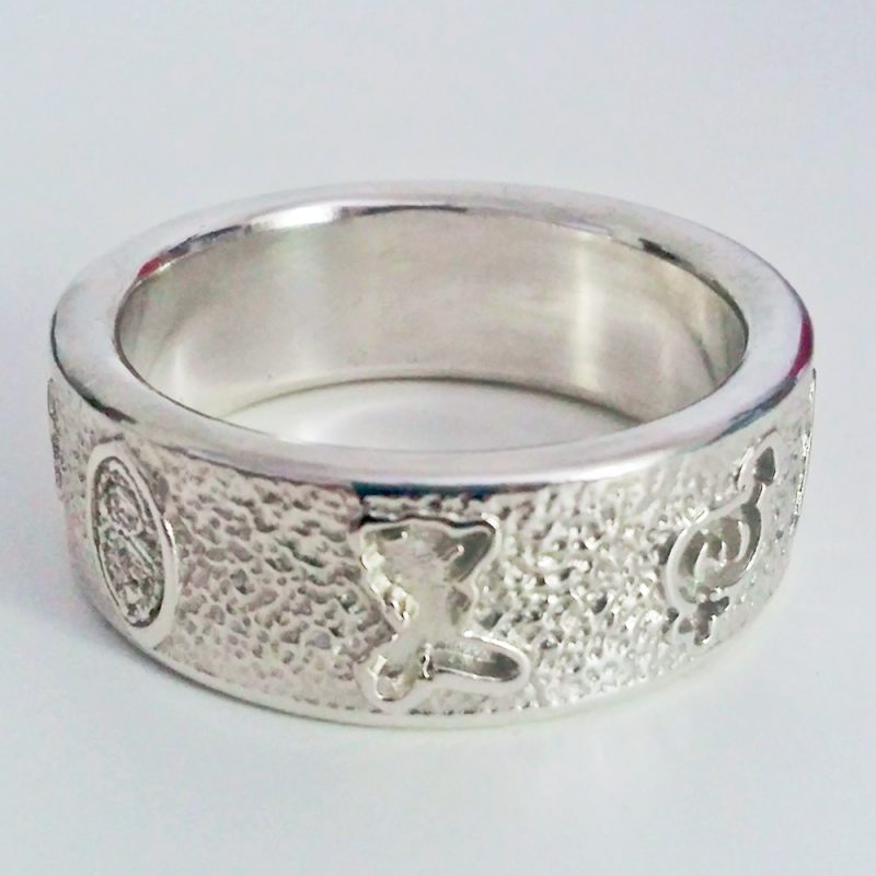 C-Ring mit Eros-Motiven - silber massiv