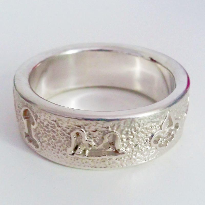 C-Ring mit Eros-Motiven - silber massiv